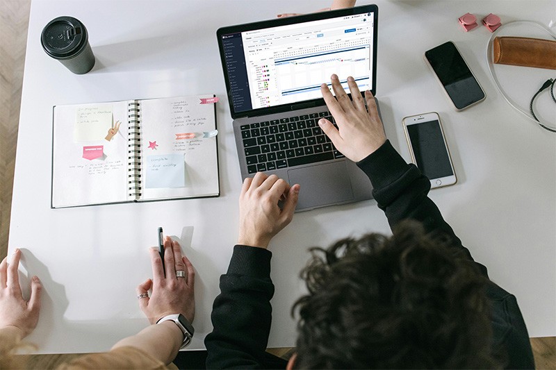 Postproduction coordinators planning their schedules with freispace